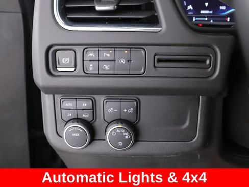 Used 2023 Chevrolet Tahoe LT w/ Luxury Package AWD/4WD image 22