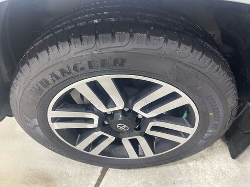 Used 2023 Toyota 4Runner Limited AWD/4WD image 10