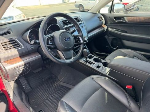 Used 2018 Subaru Outback 2.5i Limited AWD/4WD image 5