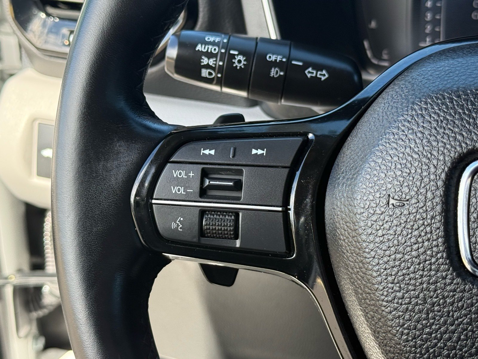 Used 2024 Honda Pilot Elite image 20