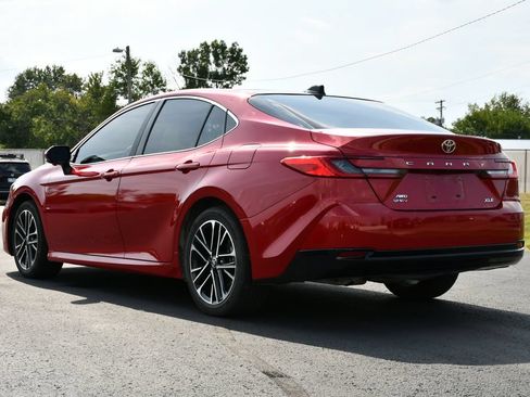 Used 2025 Toyota Camry XLE w/ Premium Plus Package AWD/4WD image 5