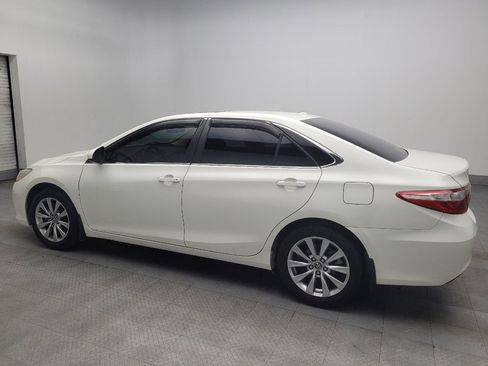 Used 2016 Toyota Camry XLE w/ Moonroof Package FWD image 3