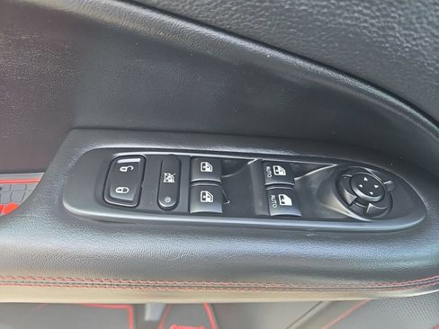 Used 2019 Jeep Compass Trailhawk w/ Leather Interior Group AWD/4WD image 16