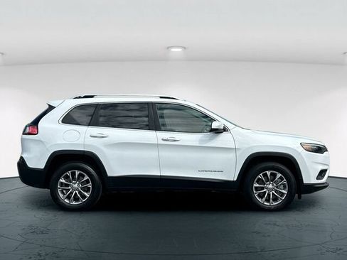 Used 2020 Jeep Cherokee Latitude Plus AWD/4WD image 7