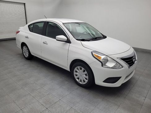 Used 2019 Nissan Versa SV FWD image 11