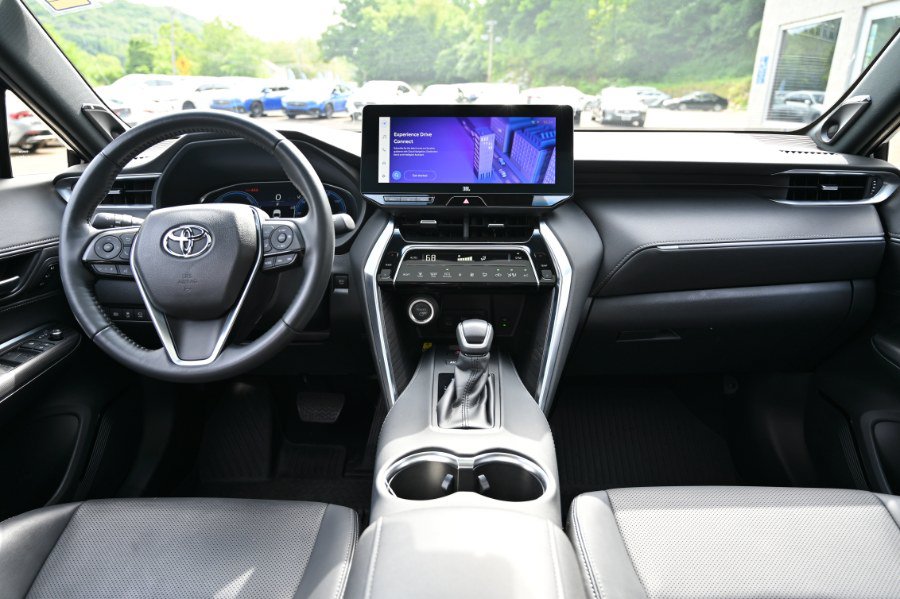 Used 2024 Toyota Venza Limited AWD/4WD image 16