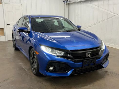 Used 2018 Honda Civic EX image 2