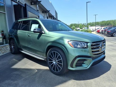New 2026 Mercedes-Benz GLS 580 4MATIC image 8
