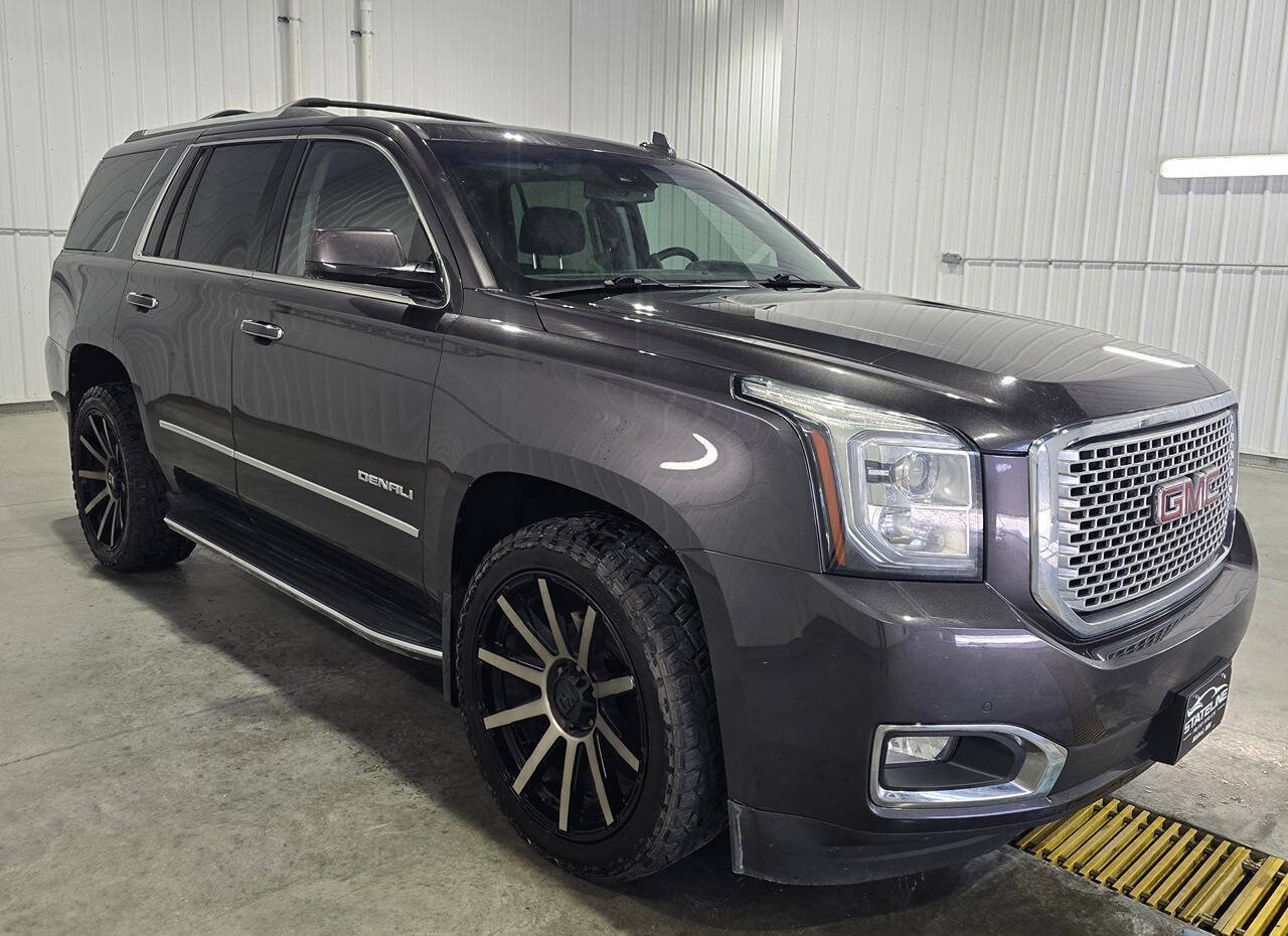 Used 2016 GMC Yukon Denali w/ Open Road Package AWD/4WD image 3
