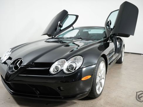 Used 2006 Mercedes-Benz SLR image 8