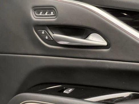 Used 2024 Cadillac Escalade V w/ LPO, ONYX Package image 30