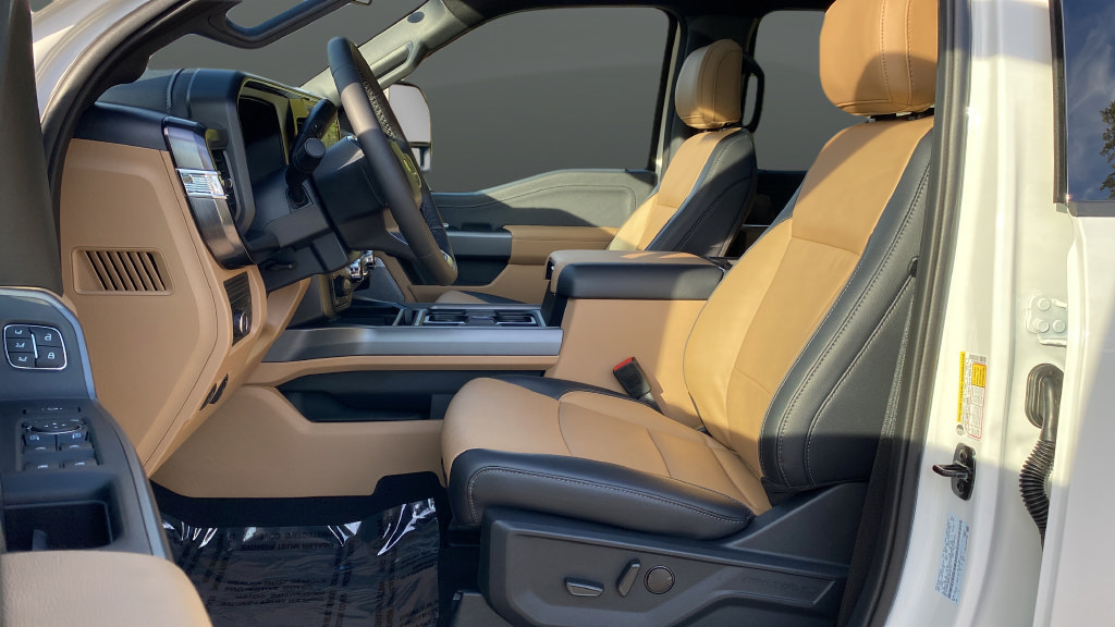 New 2027 Ford F350 Lariat w/ Tremor Off-Road Package AWD/4WD image 9