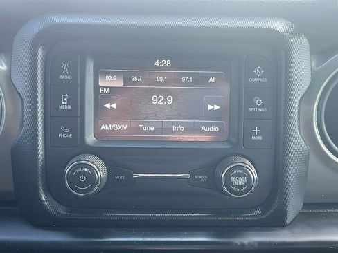 Used 2018 Jeep Wrangler Unlimited Sport image 23