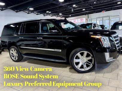 Used 2017 Cadillac Escalade ESV Luxury