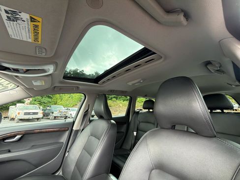Used 2016 Volvo XC70 T5 Platinum w/ Climate Package AWD/4WD image 19