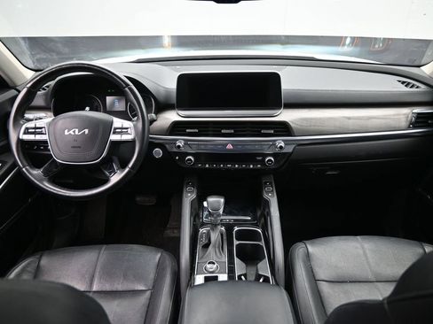 Used 2022 Kia Telluride EX w/ EX Premium Package image 11