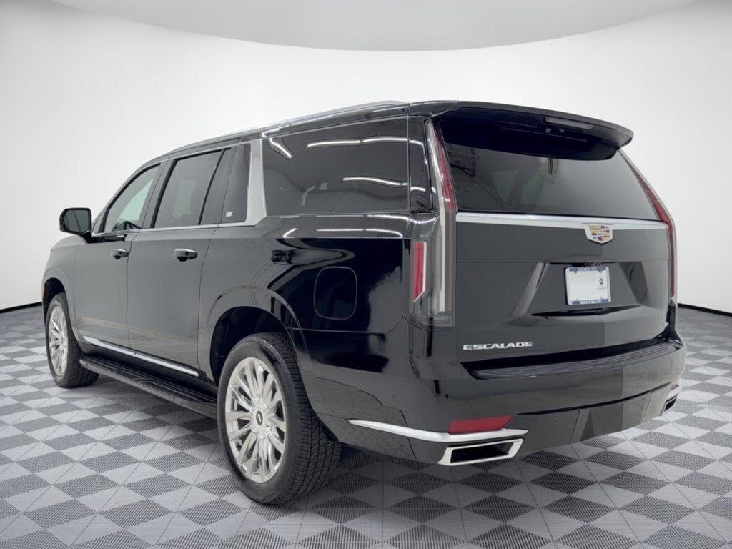 Used 2023 Cadillac Escalade ESV Premium Luxury w/ Performance Package AWD/4WD image 3