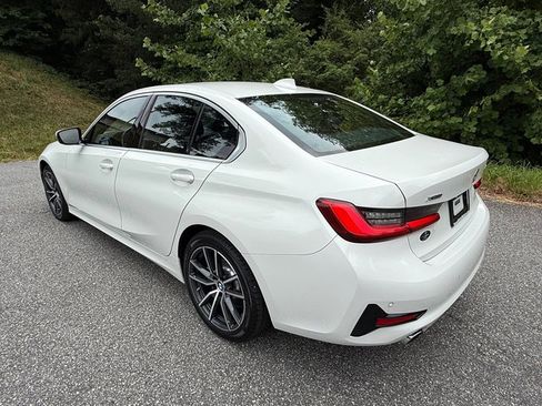Used 2019 BMW 330i xDrive Sedan w/ Convenience Package AWD/4WD image 8