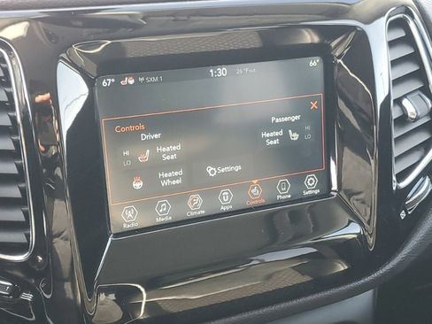 Used 2020 Jeep Compass Latitude image 21