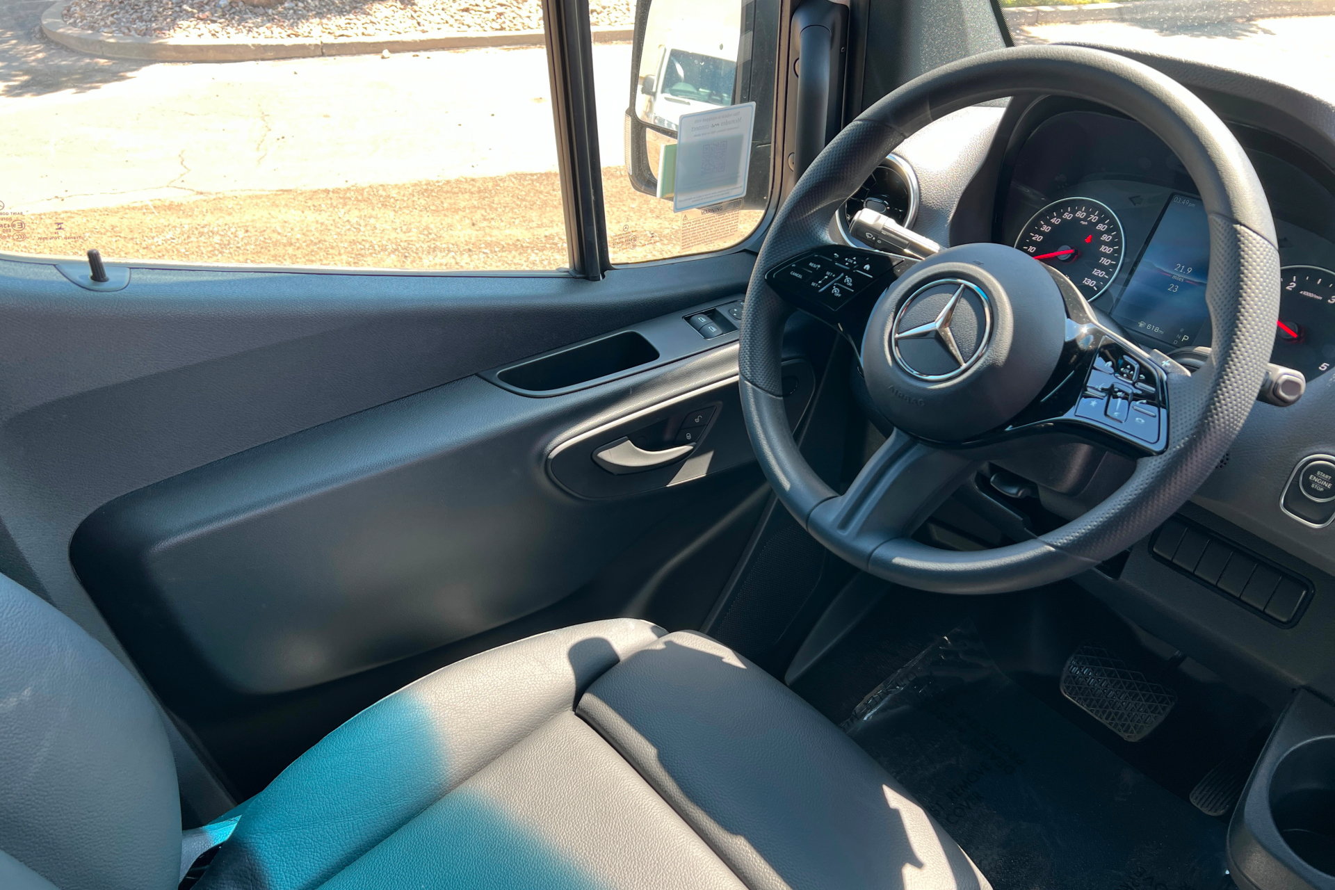 New 2025 Mercedes-Benz Sprinter 2500 image 11