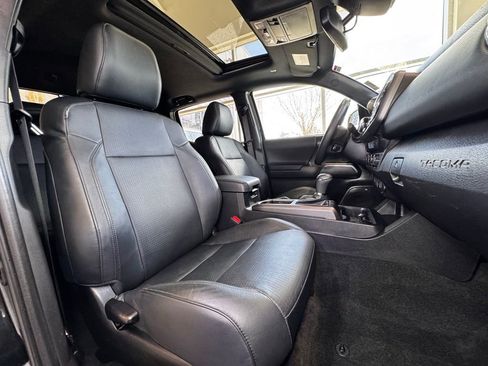 Used 2023 Toyota Tacoma TRD Sport w/ TRD Premium Sport Package image 48