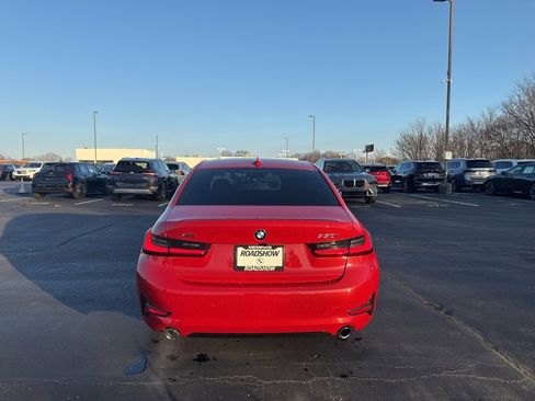 Used 2020 BMW 330i xDrive Sedan w/ Premium Package image 4