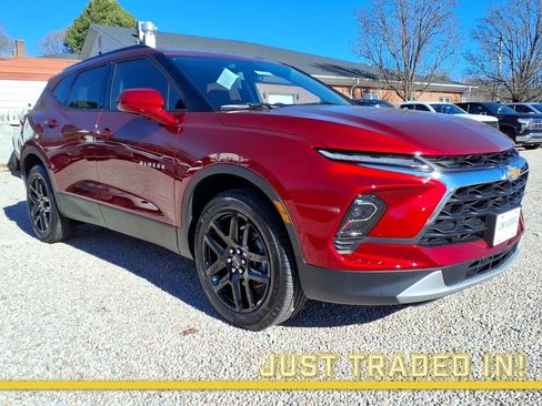Used 2025 Chevrolet Blazer LT w/ Convenience Package image 1