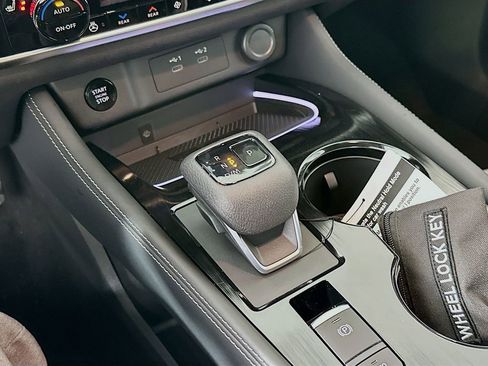 New 2026 Nissan Rogue Platinum w/ Platinum Premium Package image 23