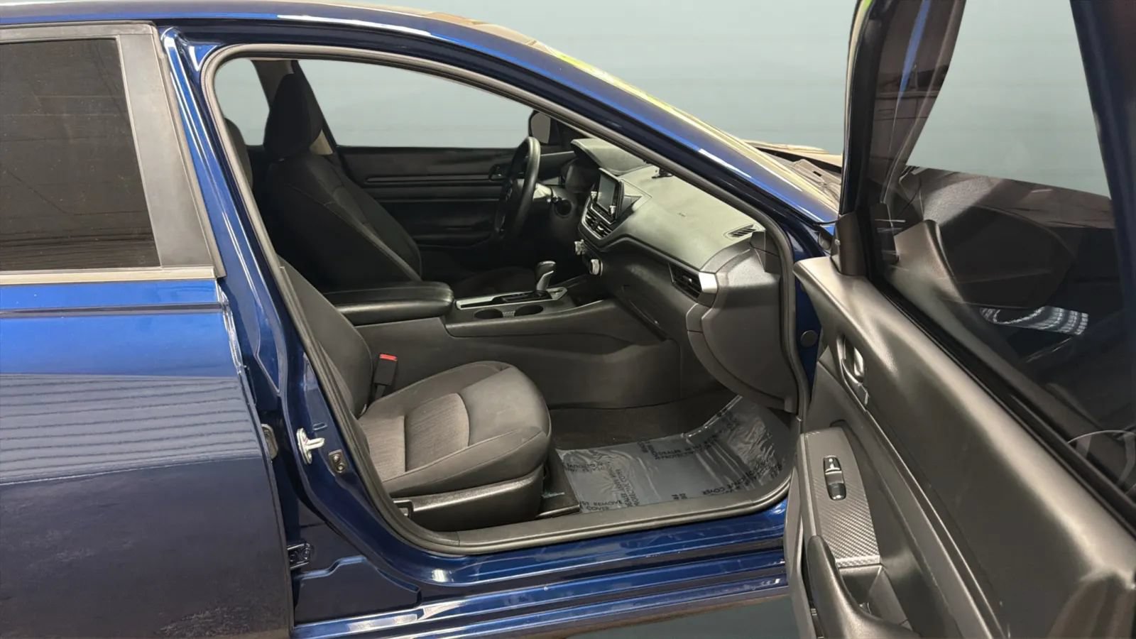 Used 2024 Nissan Altima 2.5 S FWD image 22