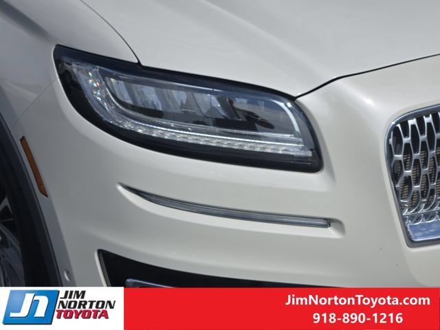Used 2019 Lincoln Nautilus Reserve FWD image 10