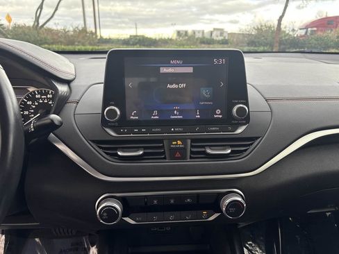 Used 2021 Nissan Altima 2.5 SR image 25