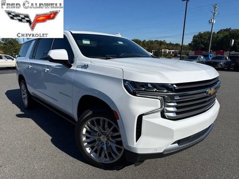 Used 2024 Chevrolet Suburban High Country w/ Advanced Technology Package AWD/4WD image 1