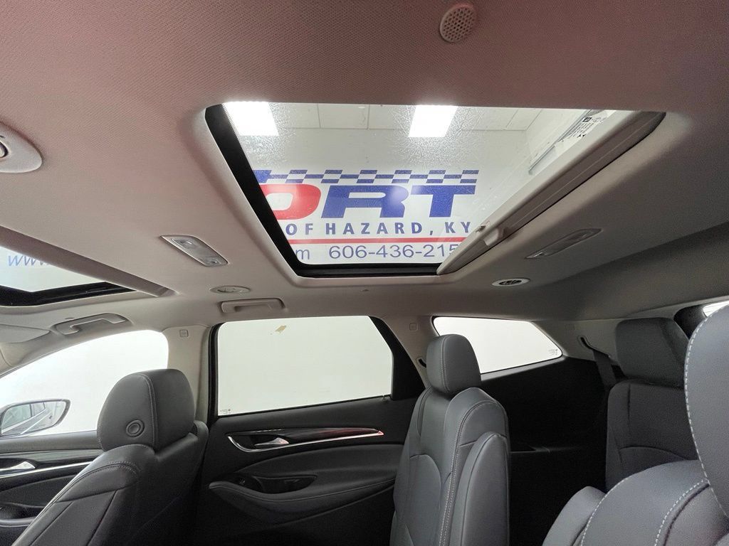 Used 2021 Buick Enclave Premium w/ Sun and Sites Package AWD/4WD image 10