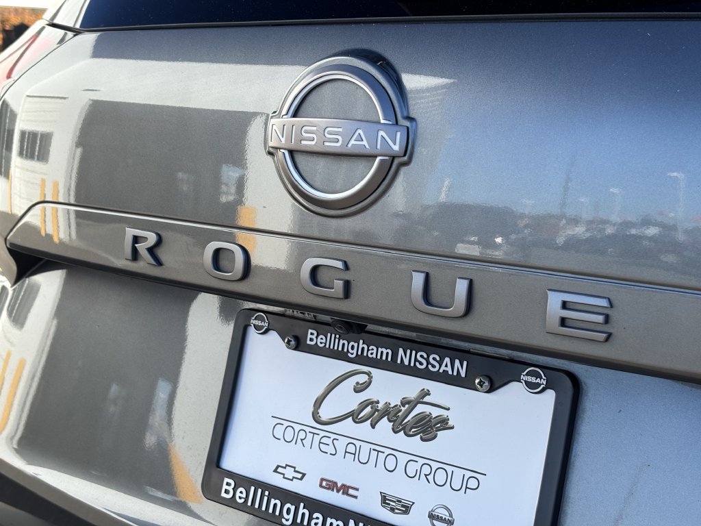 Used 2025 Nissan Rogue SV w/ SV Premium Package AWD/4WD image 10