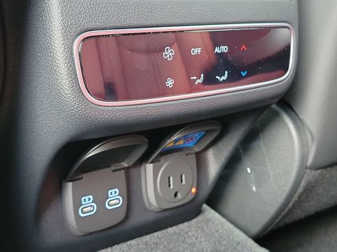 New 2026 Genesis GV70 2.5T Sport Prestige AWD/4WD image 22
