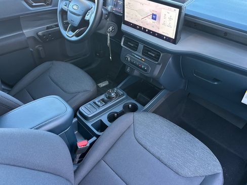 New 2025 Ford Maverick XL image 15