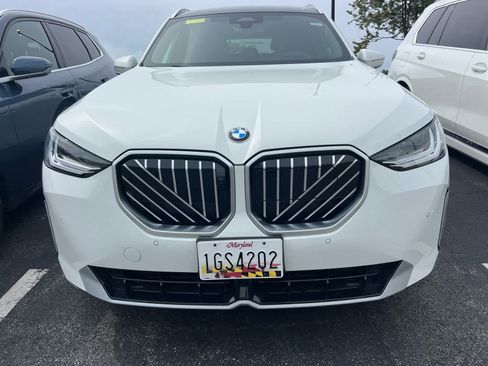 Certified 2025 BMW X3 xDrive30i image 3