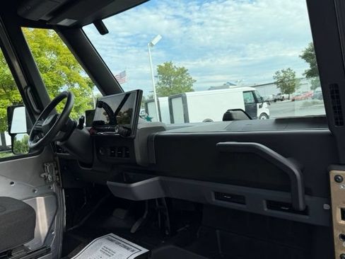 Used 2024 Chevrolet Brightdrop 600 w/ Commercial Equipment Package AWD/4WD image 50