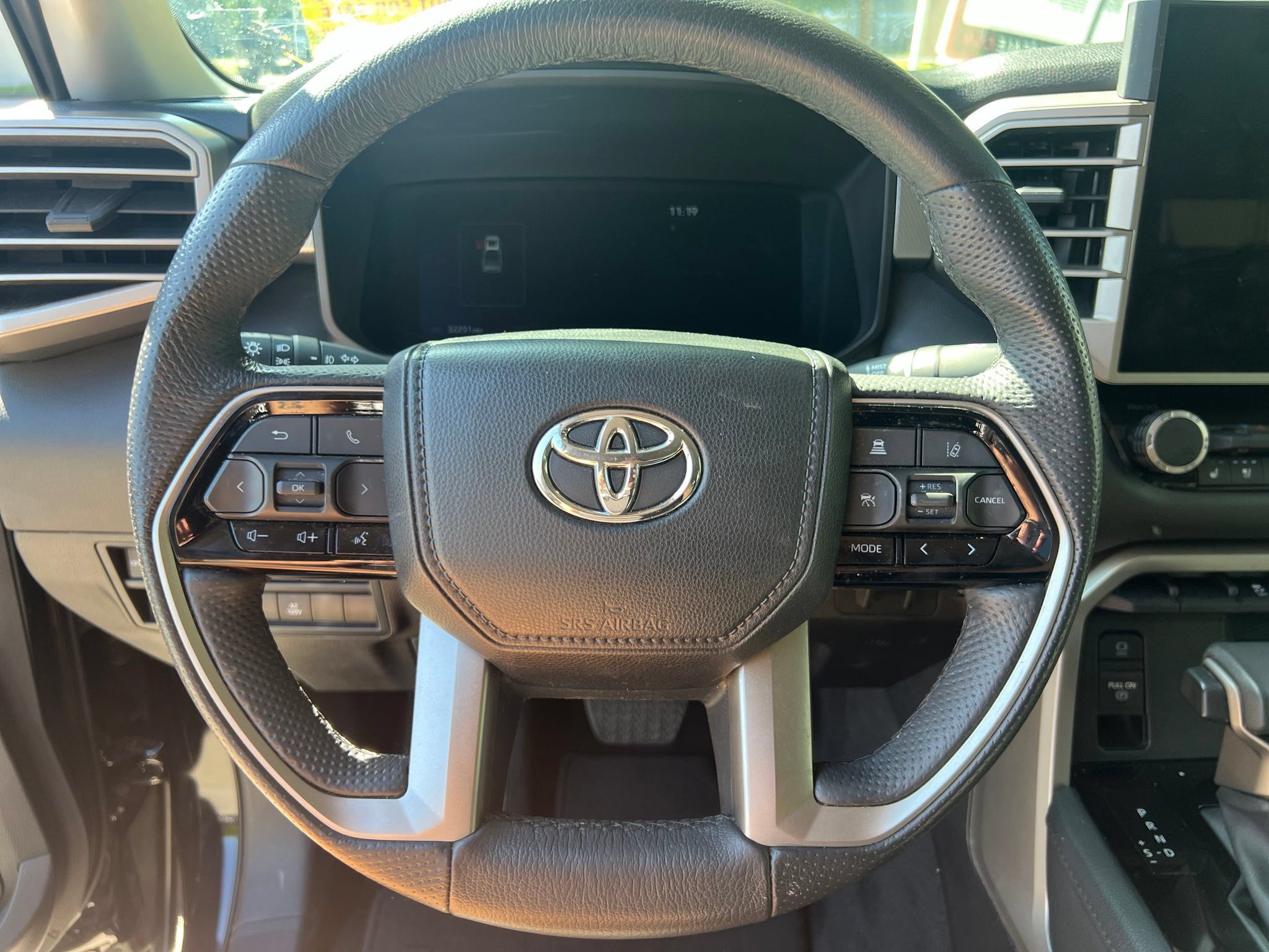Used 2024 Toyota Tundra Limited w/ Power Package AWD/4WD image 17