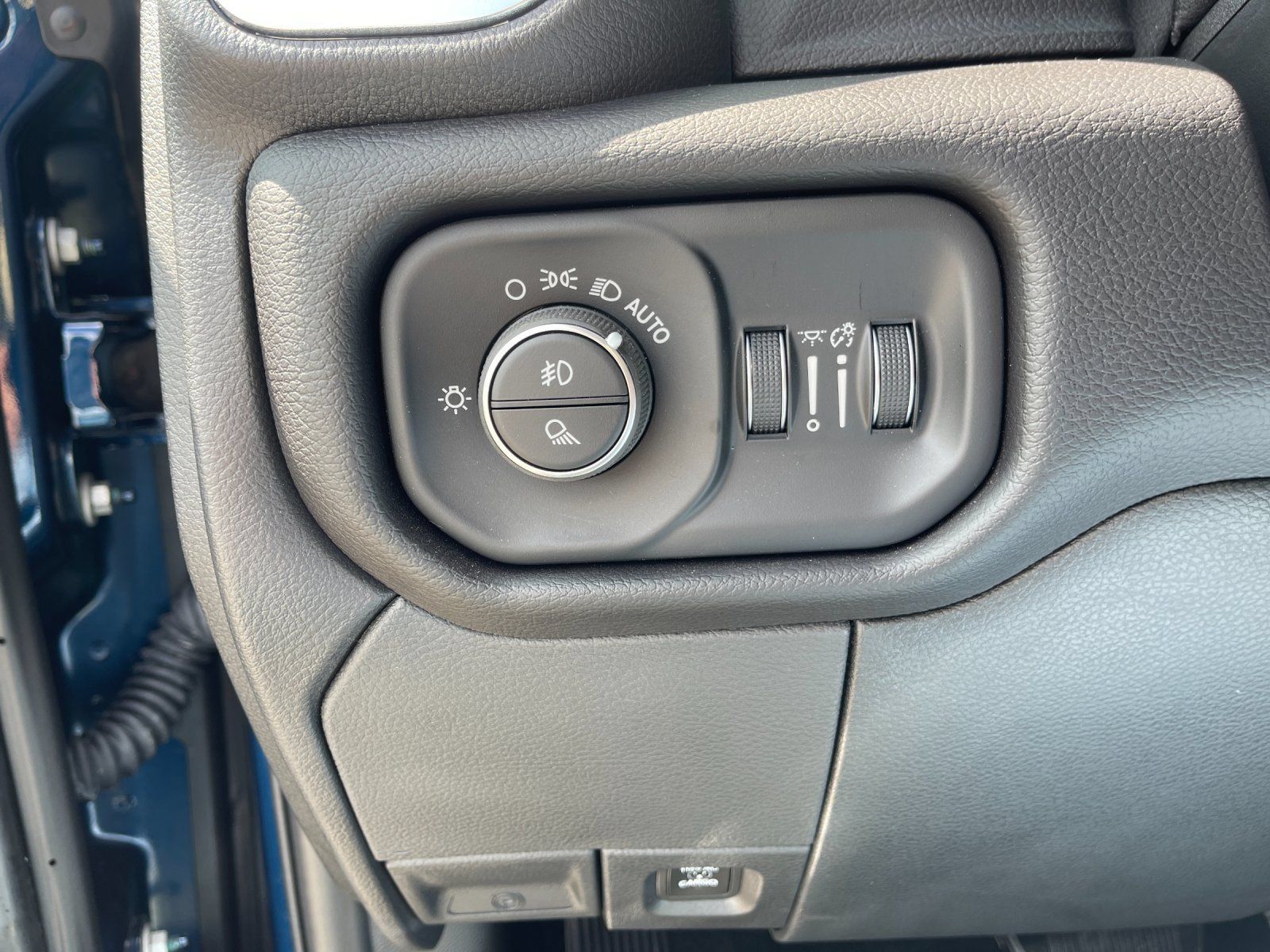Used 2023 RAM 3500 Laramie w/ Night Edition AWD/4WD image 31