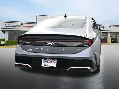 Used 2025 Hyundai Sonata SEL AWD/4WD image 4
