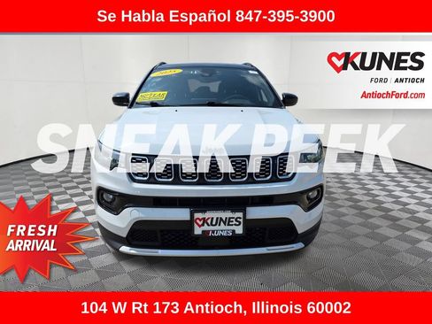 Used 2025 Jeep Compass Limited AWD/4WD image 2