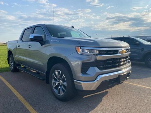 Used 2026 Chevrolet Silverado 1500 LT w/ Protection Package AWD/4WD image 2