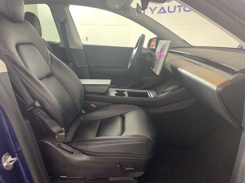 Used 2022 Tesla Model Y Performance image 44