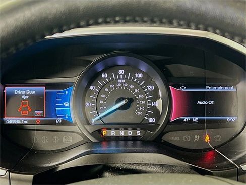 Used 2019 Ford Edge Titanium image 11