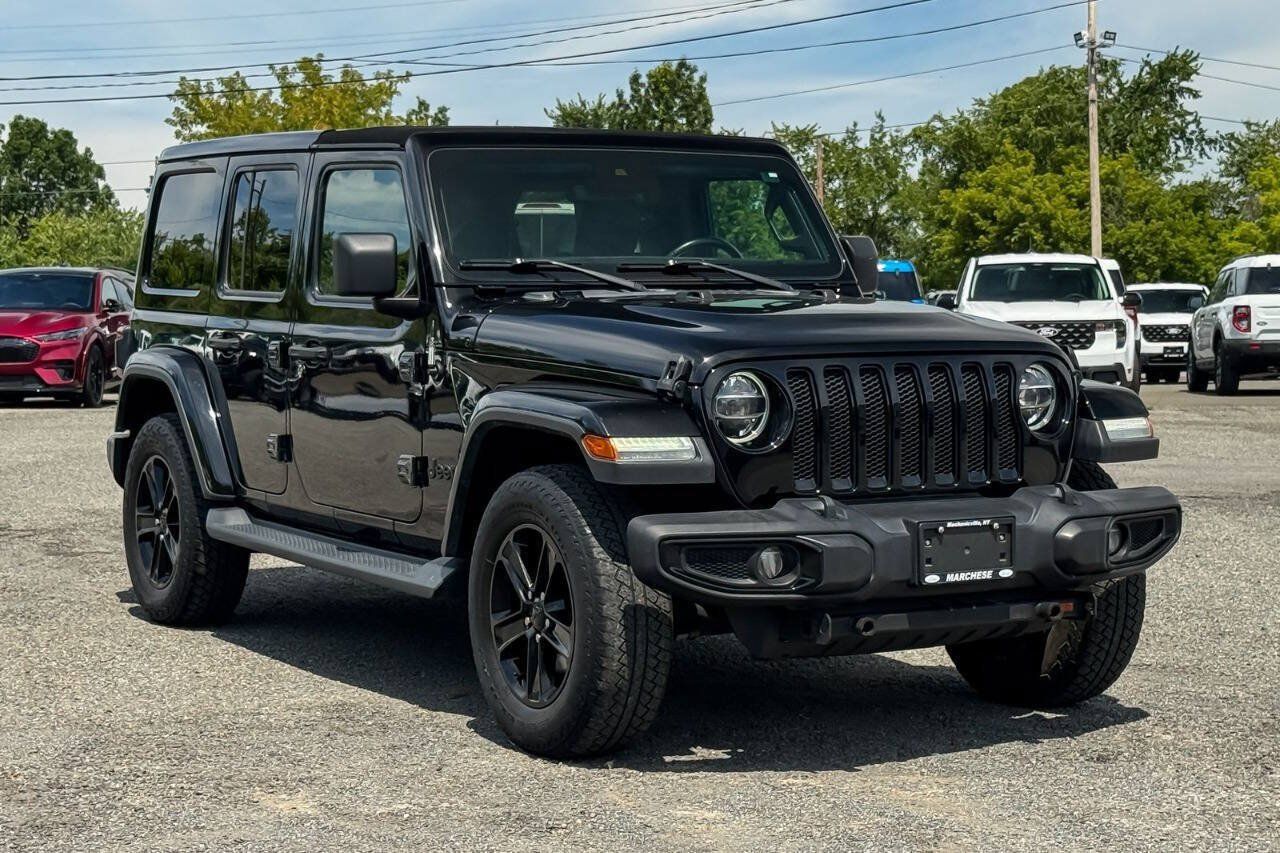 Used 2021 Jeep Wrangler Unlimited Sahara AWD/4WD image 1