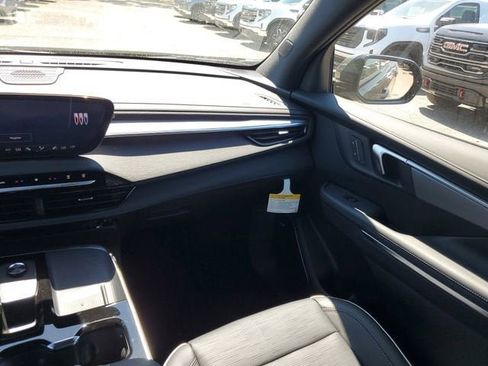 New 2026 Buick Enclave Sport Touring w/ Power Package FWD image 15