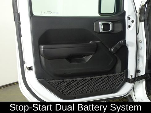 Used 2021 Jeep Wrangler Unlimited Sport image 16