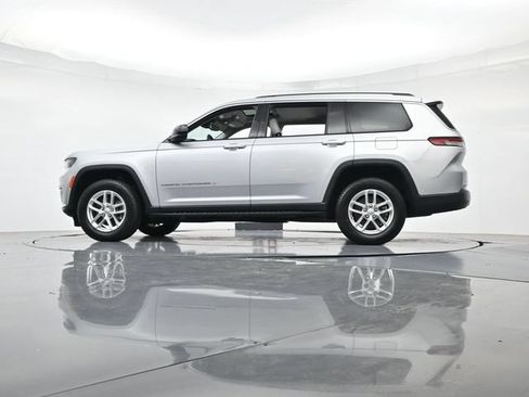 Used 2023 Jeep Grand Cherokee L Laredo w/ Luxury Tech Group I AWD/4WD image 40