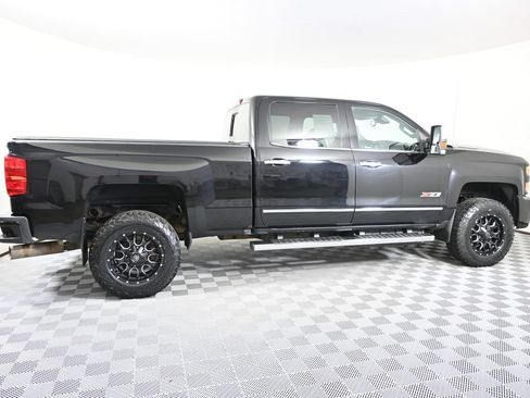 Used 2019 Chevrolet Silverado 2500 LTZ w/ Duramax Plus Package AWD/4WD image 8